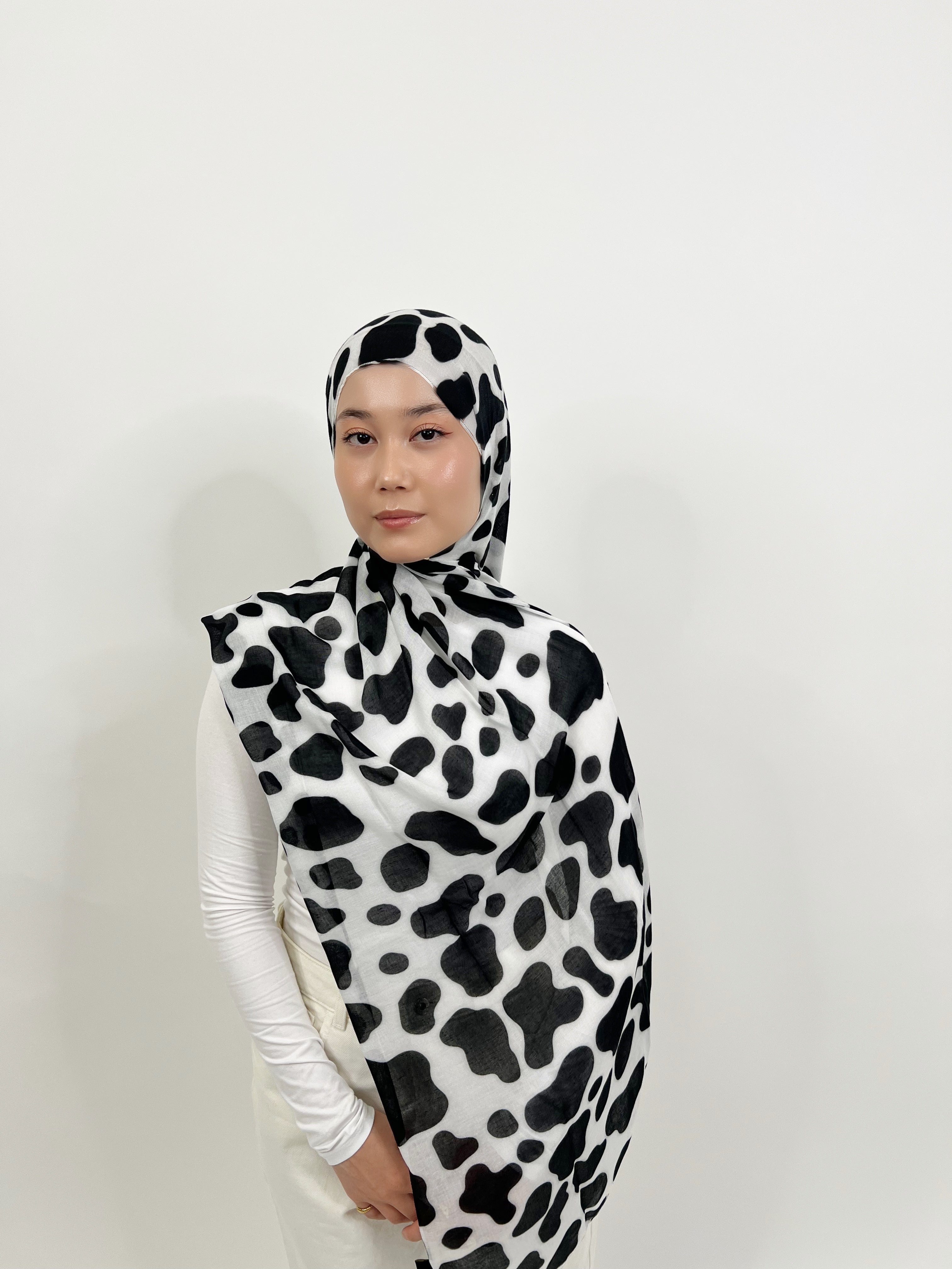 Print Modal Hijab-Panther